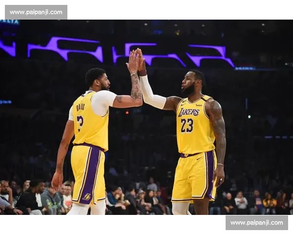 热火湖人总决赛首战对决詹眉迎战巴特勒成胜负关键走向引发关注